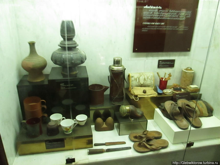 Музей в вате Па Сутарат