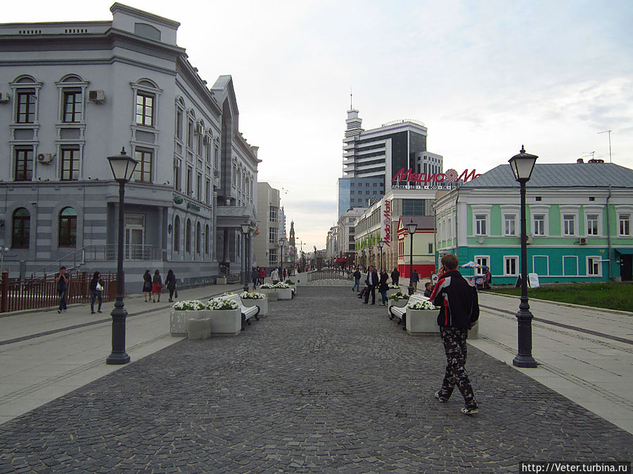 Что ни здание в центре – то произведение искусства.