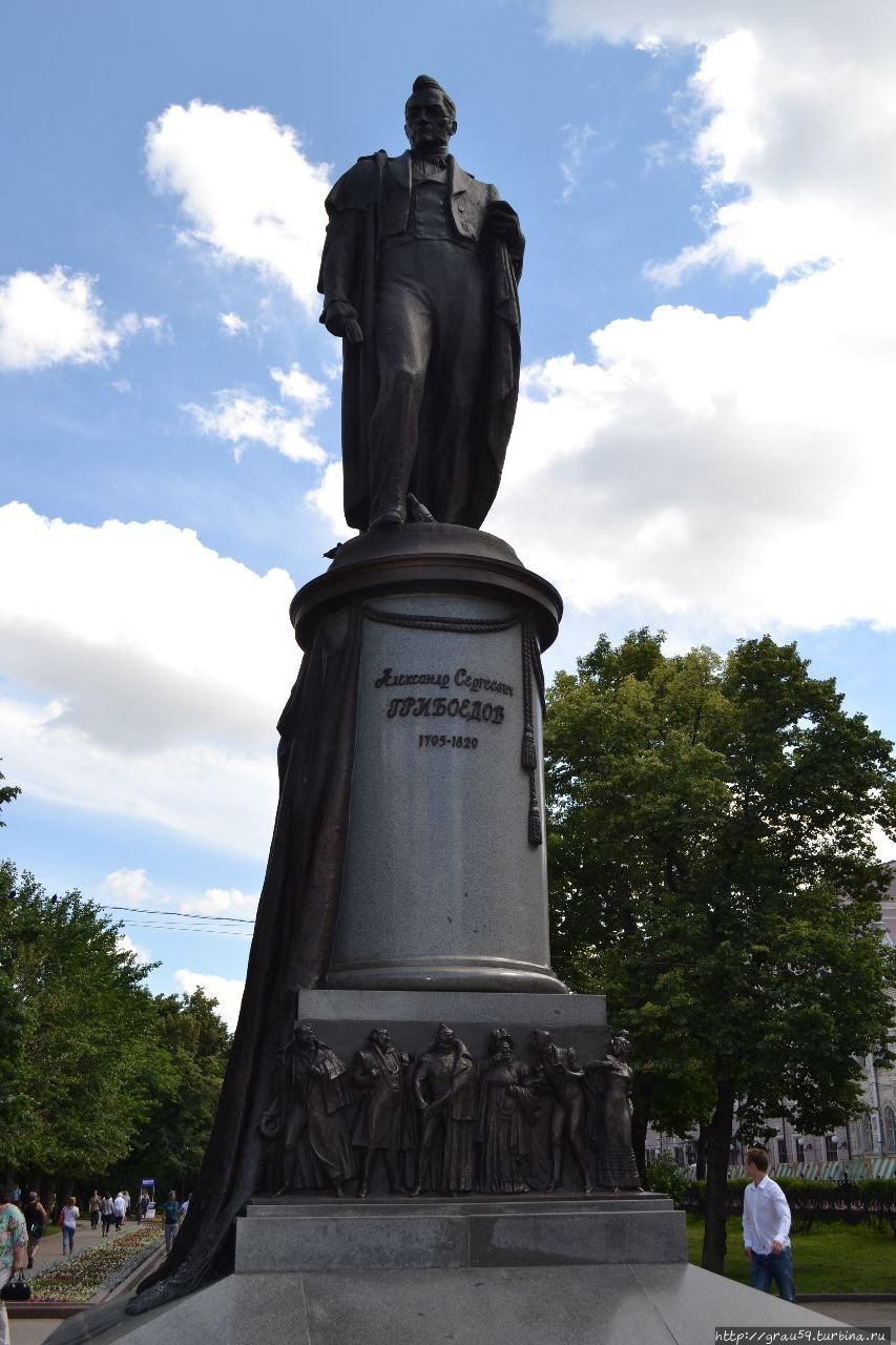 Памятник Грибоедову Москва, Россия