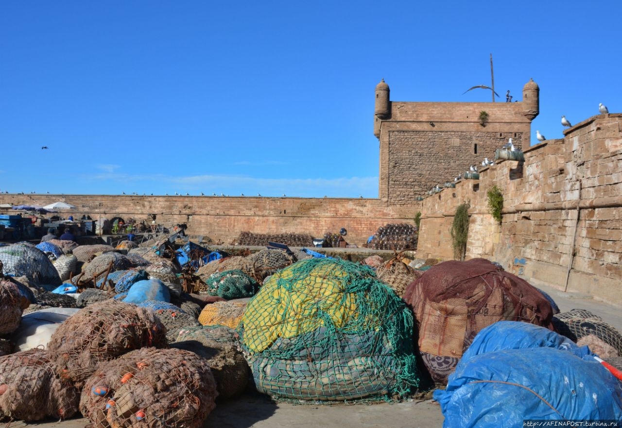 Порт и набережная Эссуэйры Эссуэйра, Марокко