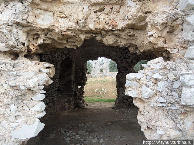 Развалины столицы ментешских беев Милас, Турция