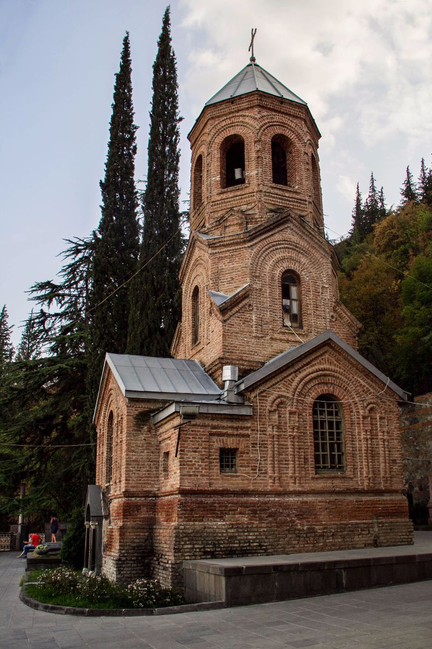 Мамадавити — церковь Св. Давида Гареджского Тбилиси, Грузия