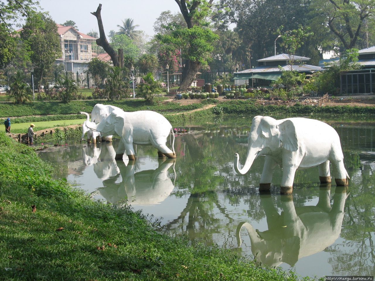 Озеро Kandawgyi Lake в Ян