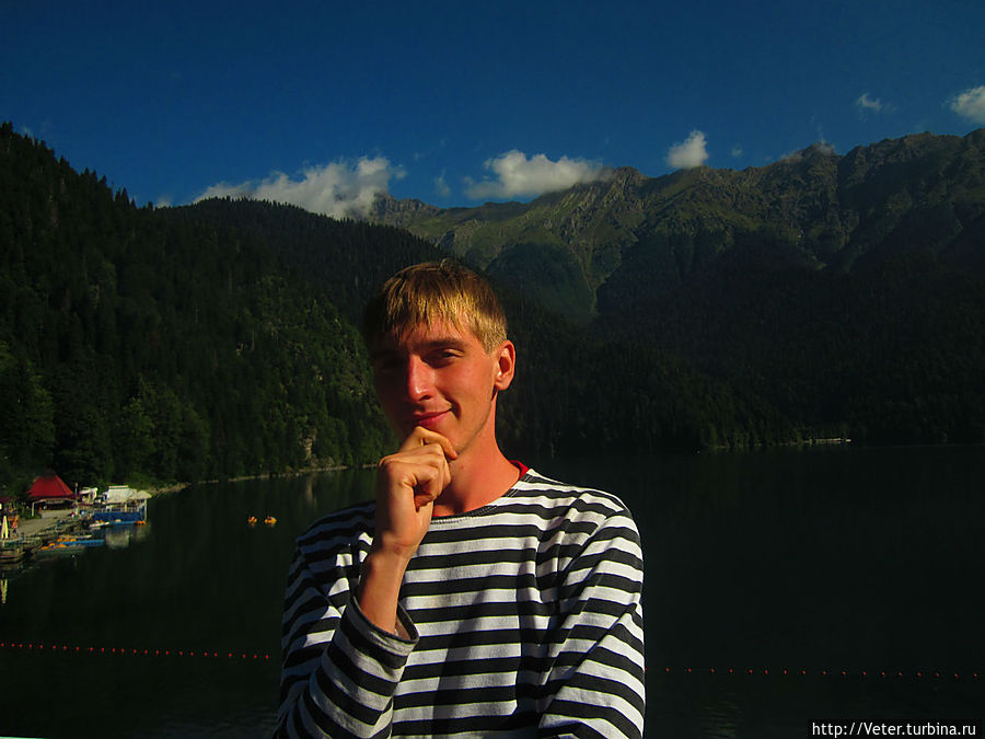 Такая статистика заставляем задуматься. Озеро не большое, но очень живописное.