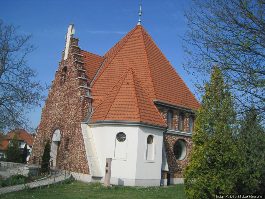 Евангелистский Протестанский храм Хевиз, Венгрия