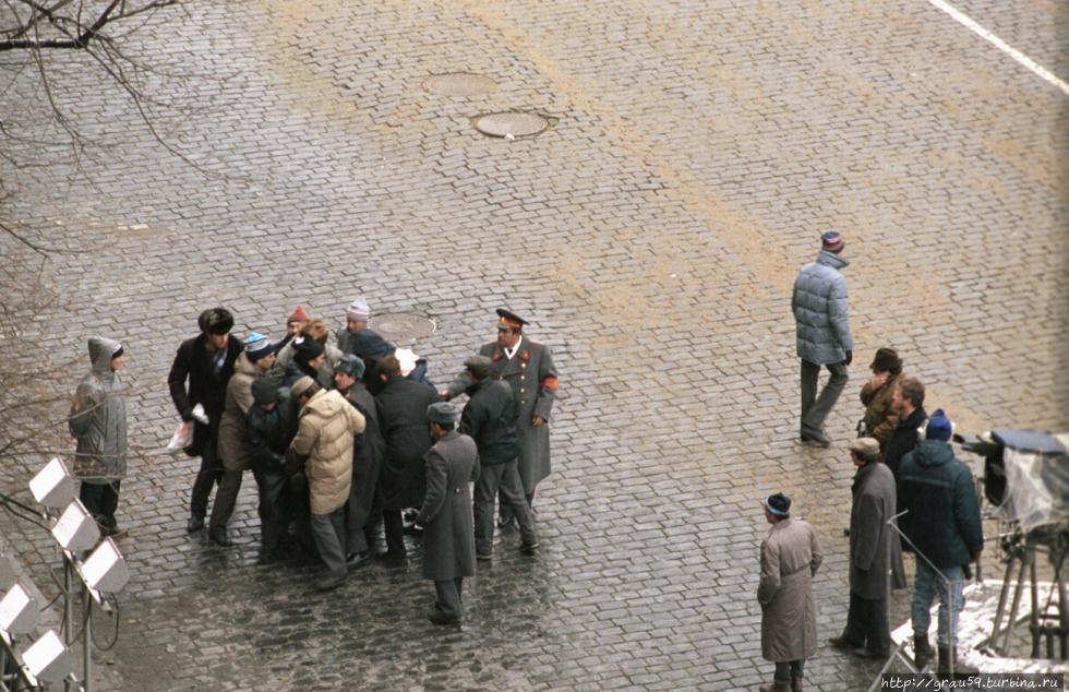 На фотографии изображён момент задержания Шмонова.(из Интернета) Москва, Россия