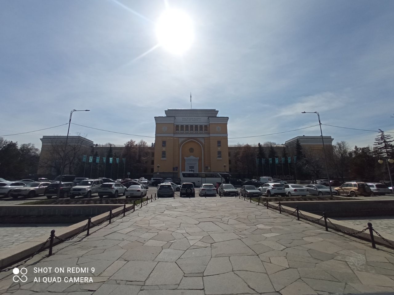 Прогулка по бывшей столице Советского Казахстана Алматы, Казахстан