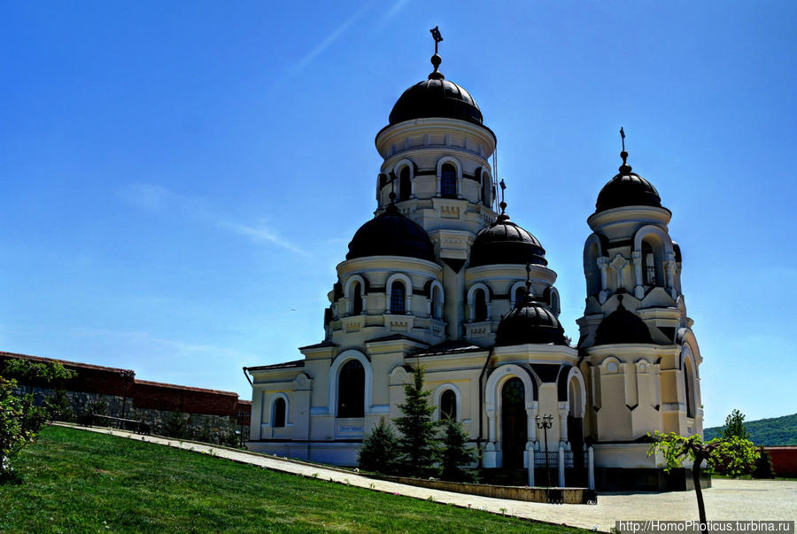 Монастырь имени косули Каприяна, Молдова