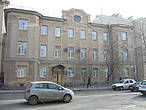 здание школы (30-е годы ХХ в) — ныне Налоговая инспекция Выборгского района С-Петербурга