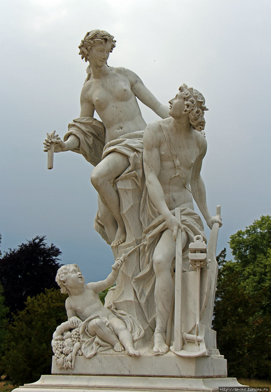 Мраморные скульптуры дворцово-паркового комплекса Потсдама