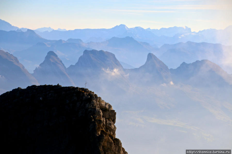 Сэнтис - гора, с вершины которой можно увидеть сразу 6 стран