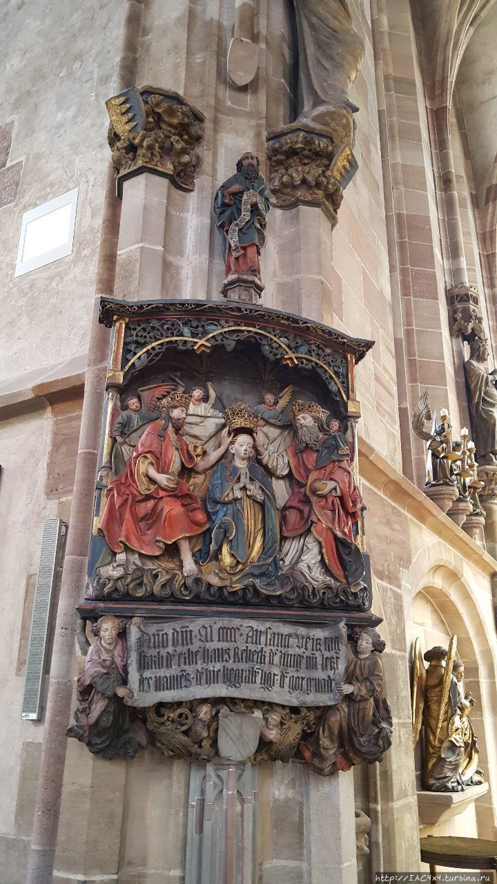 Мадонна в нимбе, 1440 год Нюрнберг, Германия