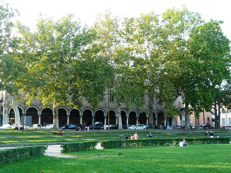 Площадь Ариостеа Феррара, Италия