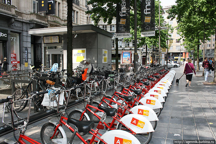 Велосипеды на прокат — Голландия рядом. Но не советую — на карточке 160 евро заблокируют. Антверпен, Бельгия