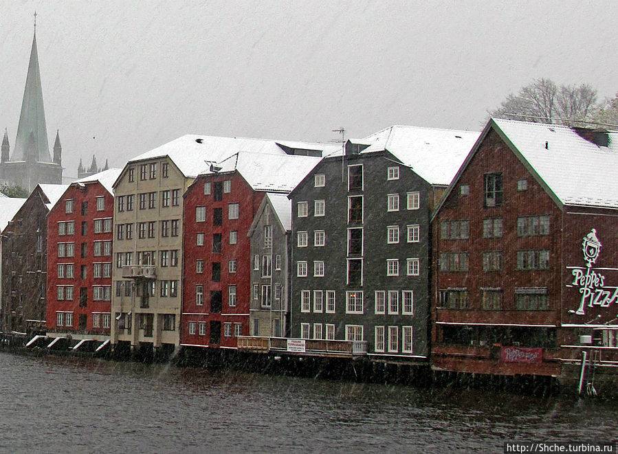 Домики на сваях — визитная карточка Тронхейма Тронхейм, Норвегия