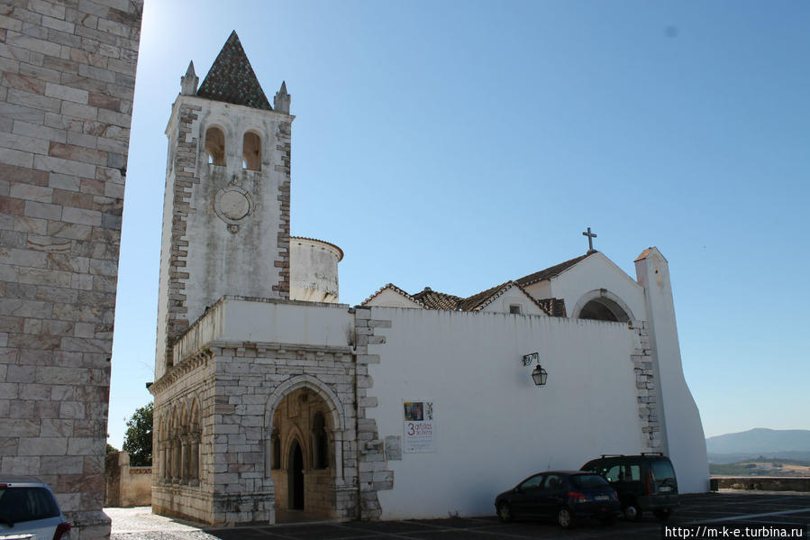 Часовня святой Изабеллы Эштремош, Португалия
