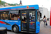синий автобус