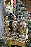Антикварный рынок Пандзиюань — кладезь уникальных предметов китайской старины. Надо будет сделать пару отдельных заметок про этот один из самых больших подобных рынков в мире...
*