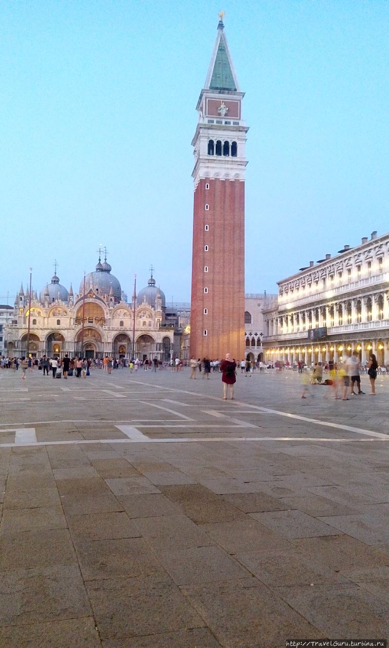 Площадь Сан-Марко с собором Святого Марка и колокольней Кампанелла Венеция, Италия