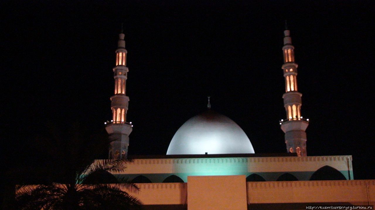Мечеть короля Фейсала Шарджа, ОАЭ