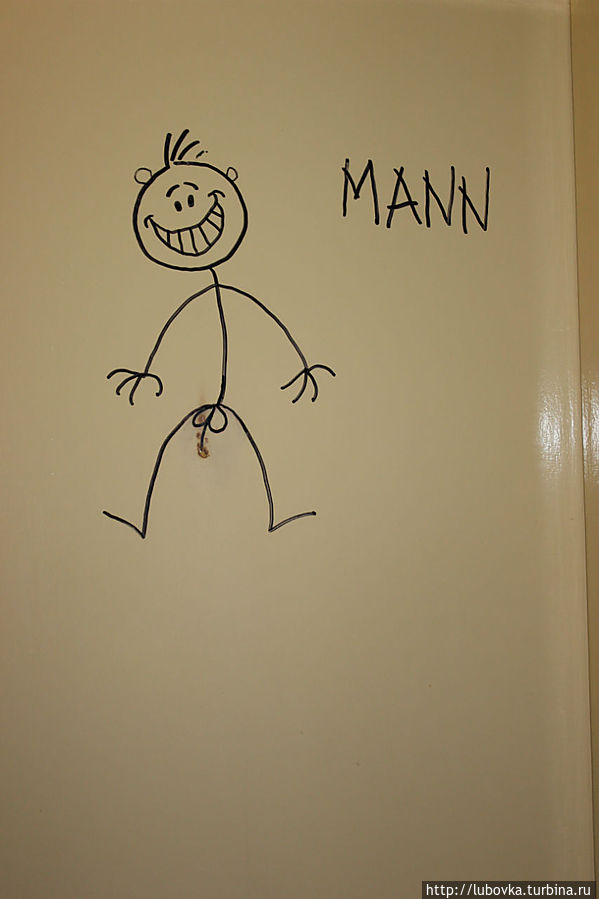 Туалетная тема.В одной из Пиццерий Тюбингена. :)