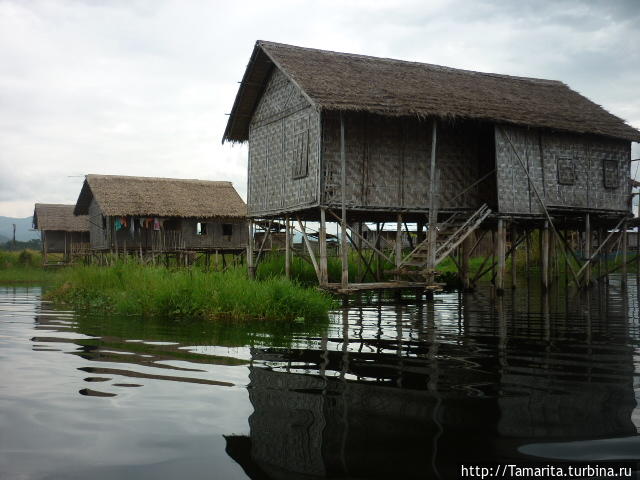 Озеро Инле и подставные падаунги Озеро Инле, Мьянма