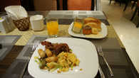 Завтрак в ресторане отеля Голден Лотус Ханой