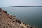 Берег озера Насера