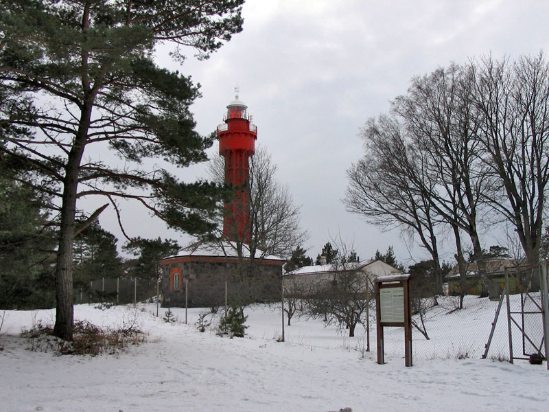 Маяк Ристна зимой Кыргессааре, остров Хийумаа, Эстония