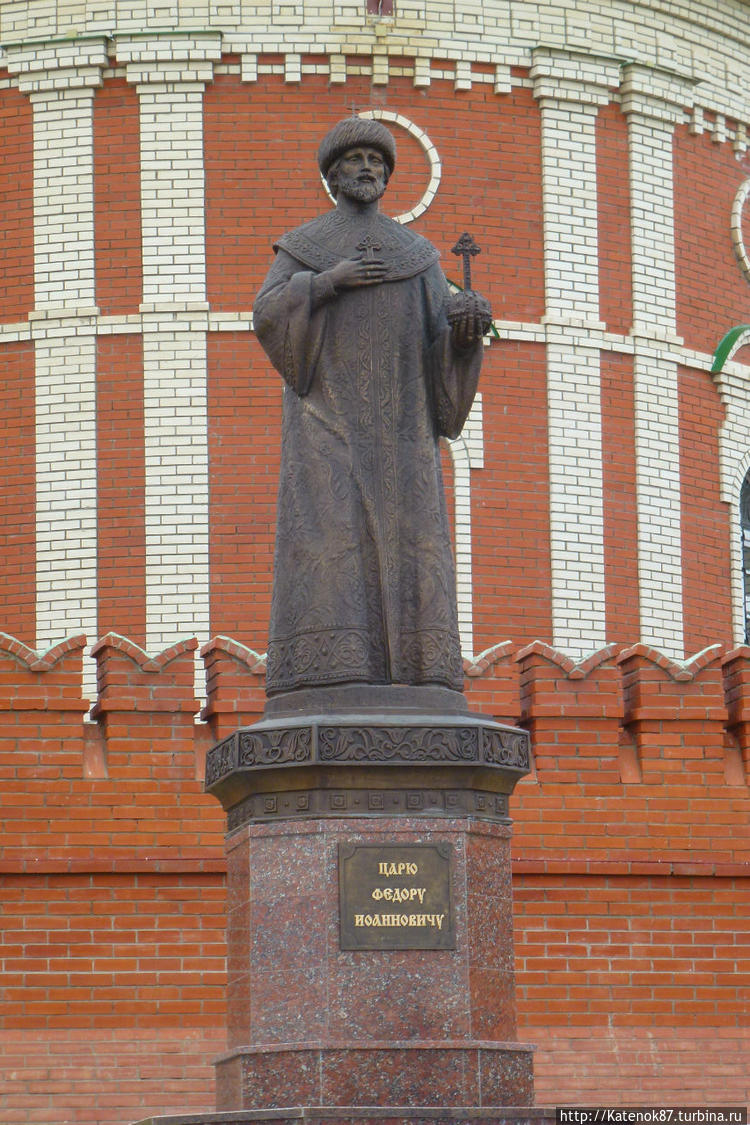 Памятник царю Фёдору Иоан