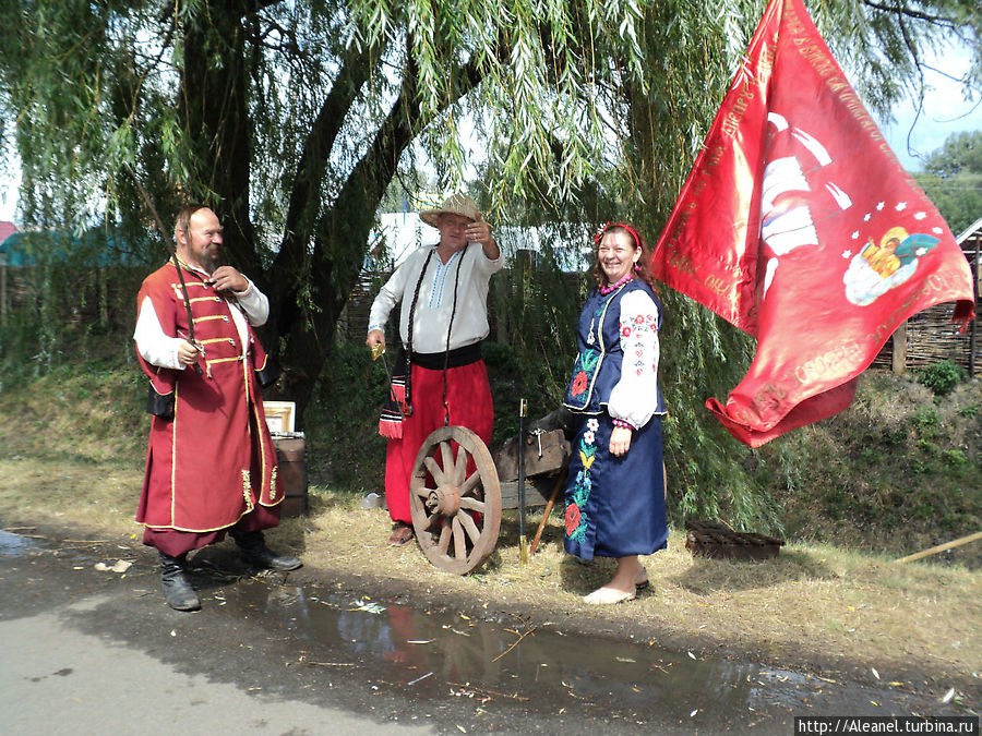 Красавцы Киев, Украина