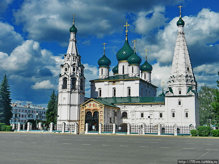 Церковь Ильи Пророка на Советской площади