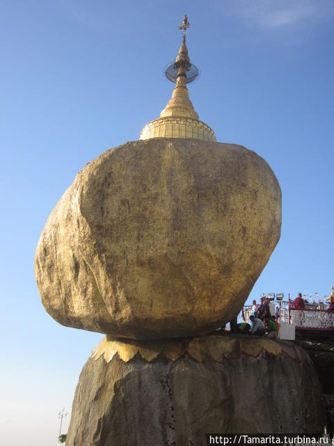 Золотой камень, игнорирующий гравитацию Кентун, Мьянма