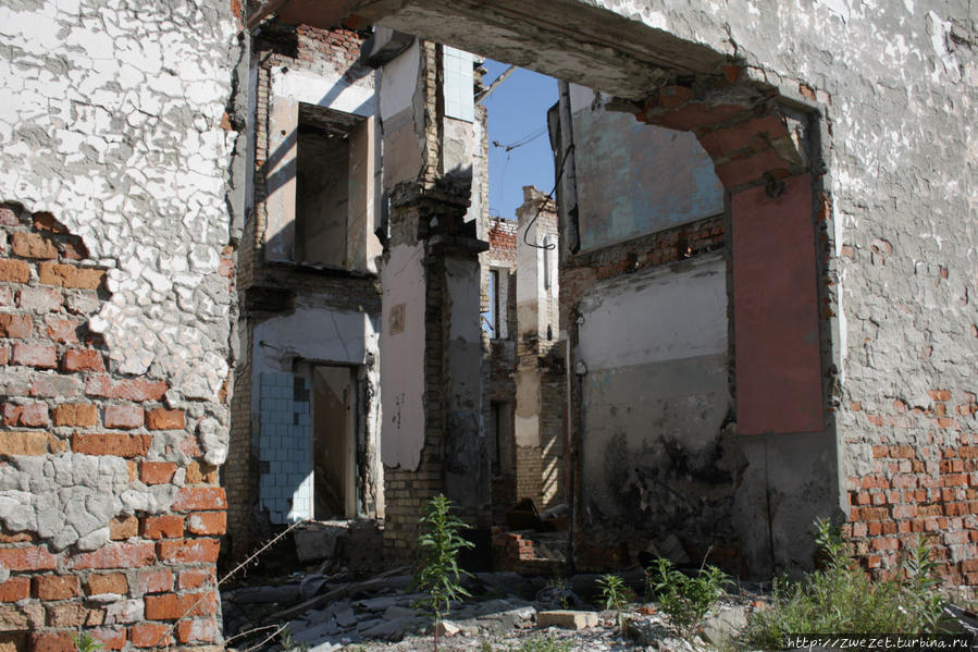 Руины поселка Юр-Шор Воркута, Россия