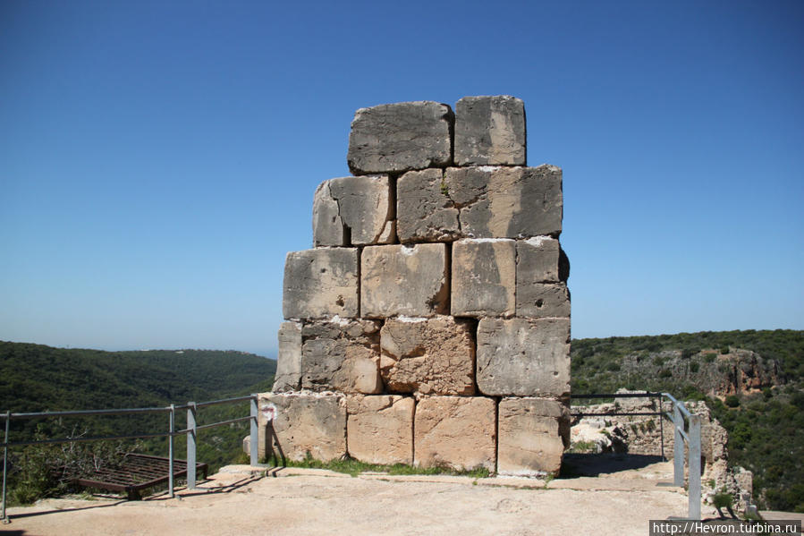 Монфор — крепость Тевтонского ордена Крепость Монфор, Израиль