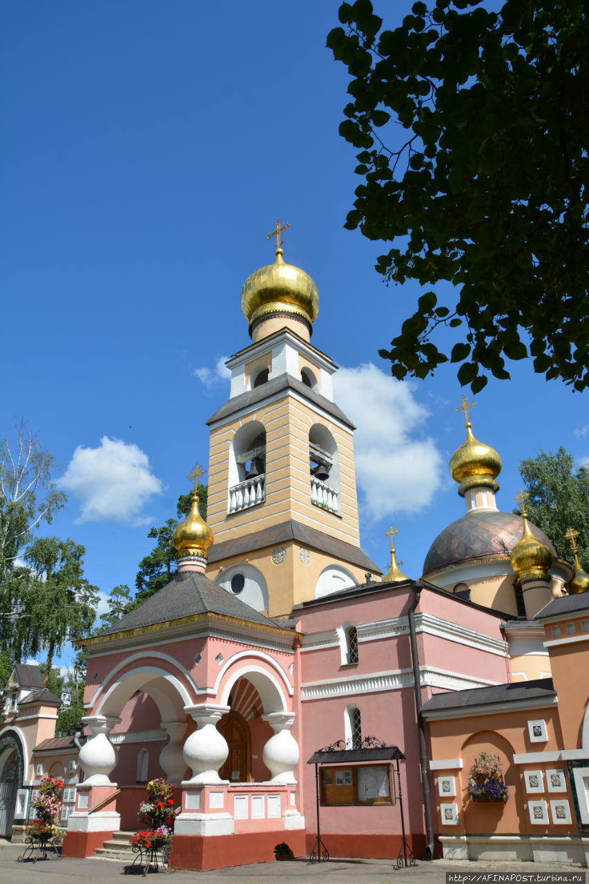 Святая Русь. Спасо-Преображенская церковь в Переделкино
