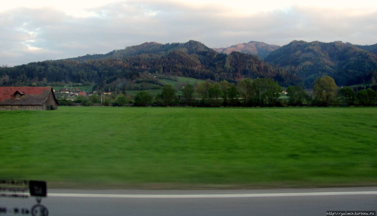 Горы ветряки и тоннели. Австрия