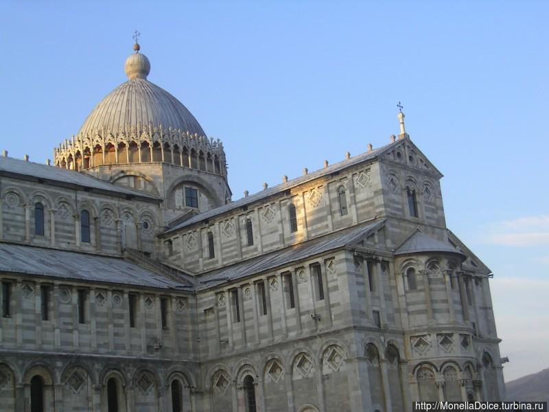 Площадь Чудес в городе Пиза —  2012 Пиза, Италия