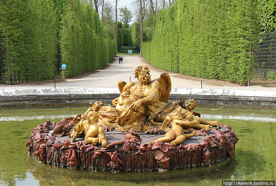 Прогулка по Версальскому парку Версаль, Франция