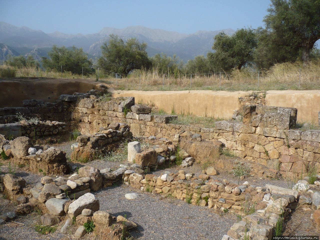 На руинах Древней Спарты