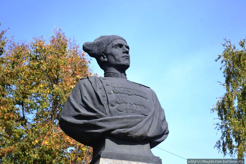 Памятник генералу В. Г. Рязанову / Monument to General Ryazanov