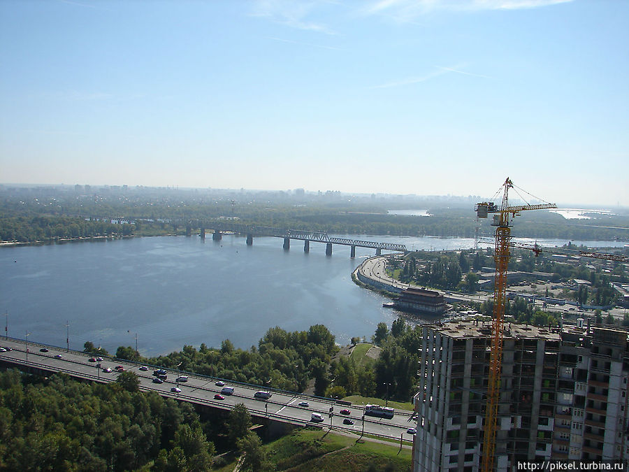 С высоты полета чайки. ж.д. мост Петровский Киев, Украина