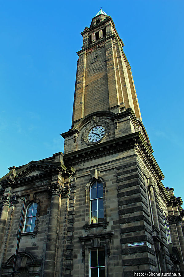 На Шандвик Плэйс  
St Andrews & St George’s West Church Эдинбург, Великобритания