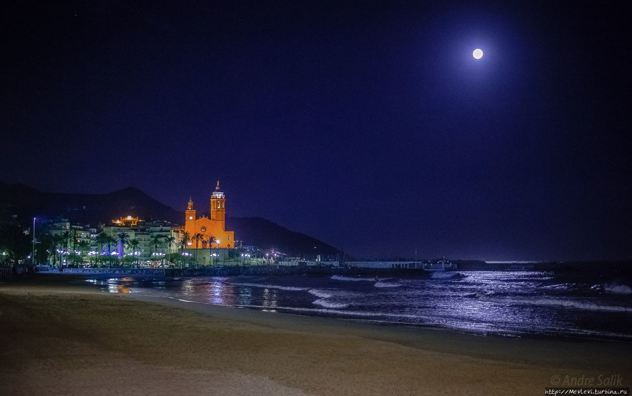 Вечер. Ситжес. Прибой Ситжес, Испания