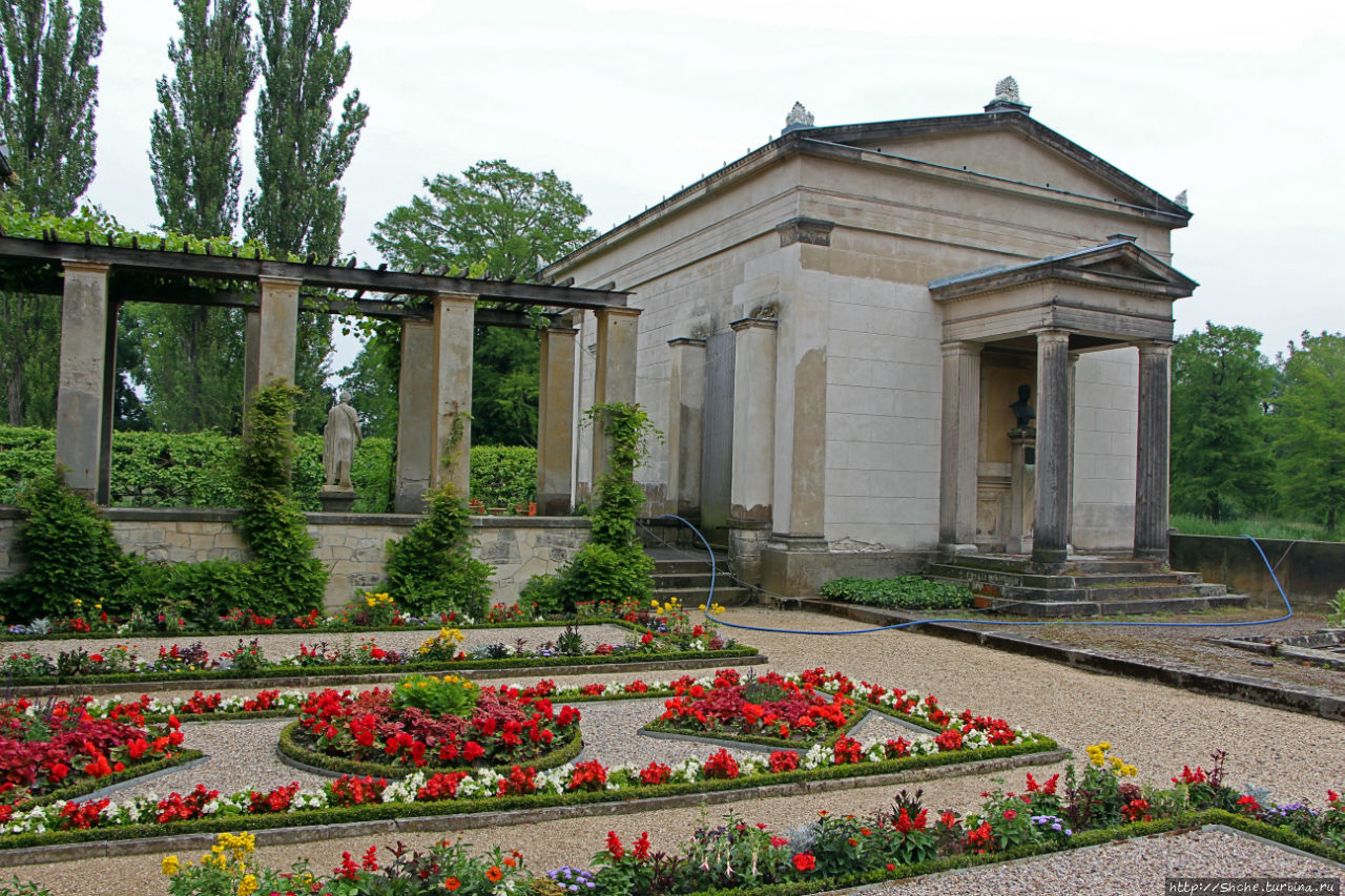 Дворцово-парковый комплекс Потсдама. Neues Palais и др Потсдам, Германия