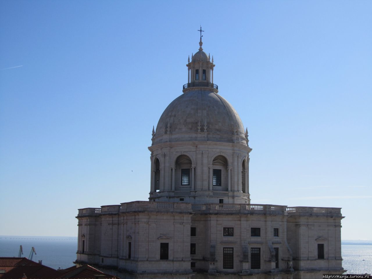 Церковь Санта Энграсиа — Пантеон Лиссабон, Португалия
