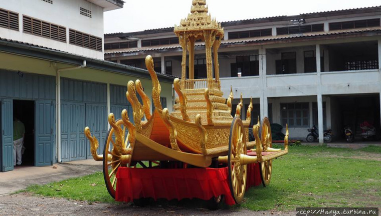 Дворцовый музей. Фото из интернета Дворцовый музей. Фото из интернета