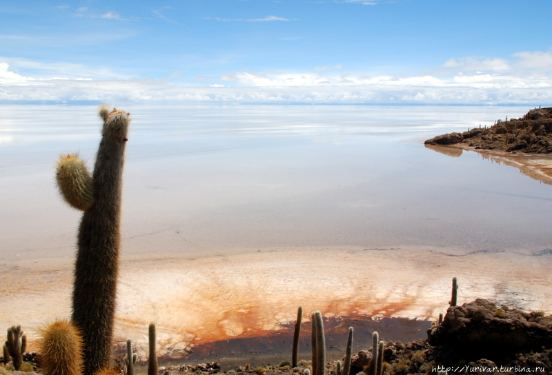 Зеркальная красота боливийского озера Уюни