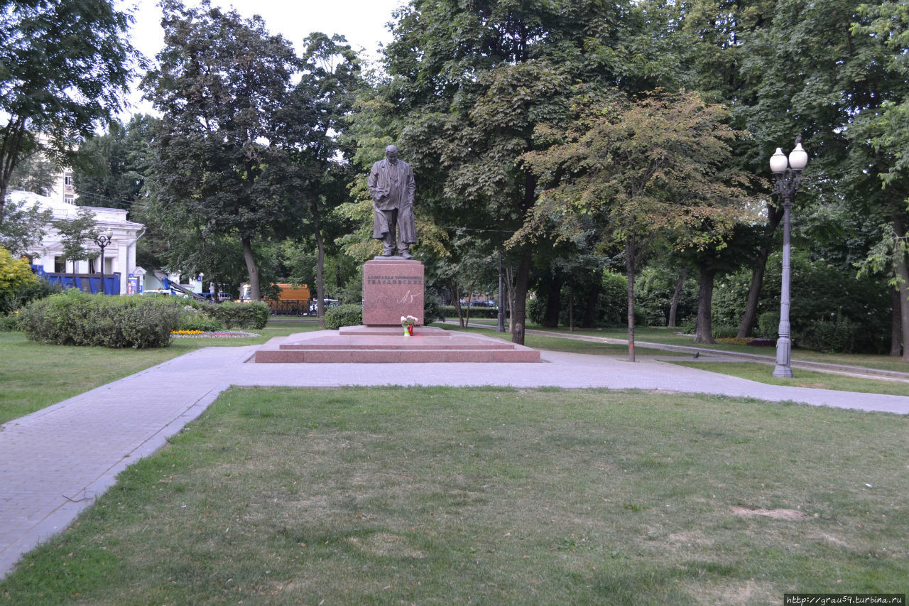 Памятник А.Т. Твардовскому Москва, Россия