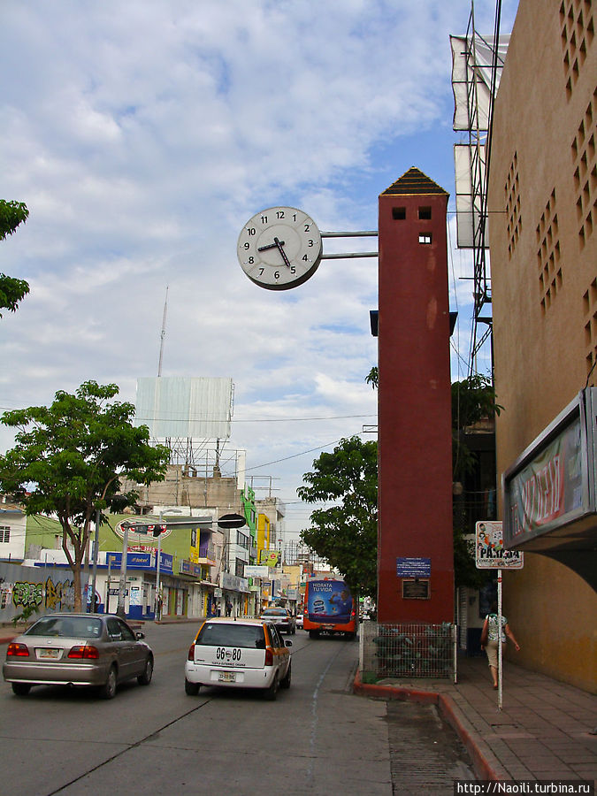 Городские часы Тустла-Гутьеррес, Мексика